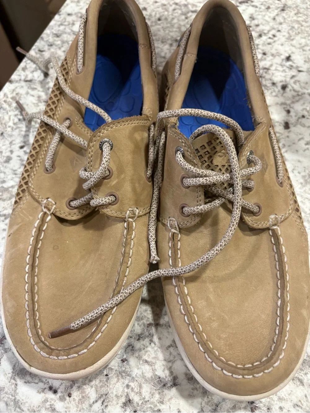 Sperry Men's Tan Leather Boat Shoes with Blue Insoles